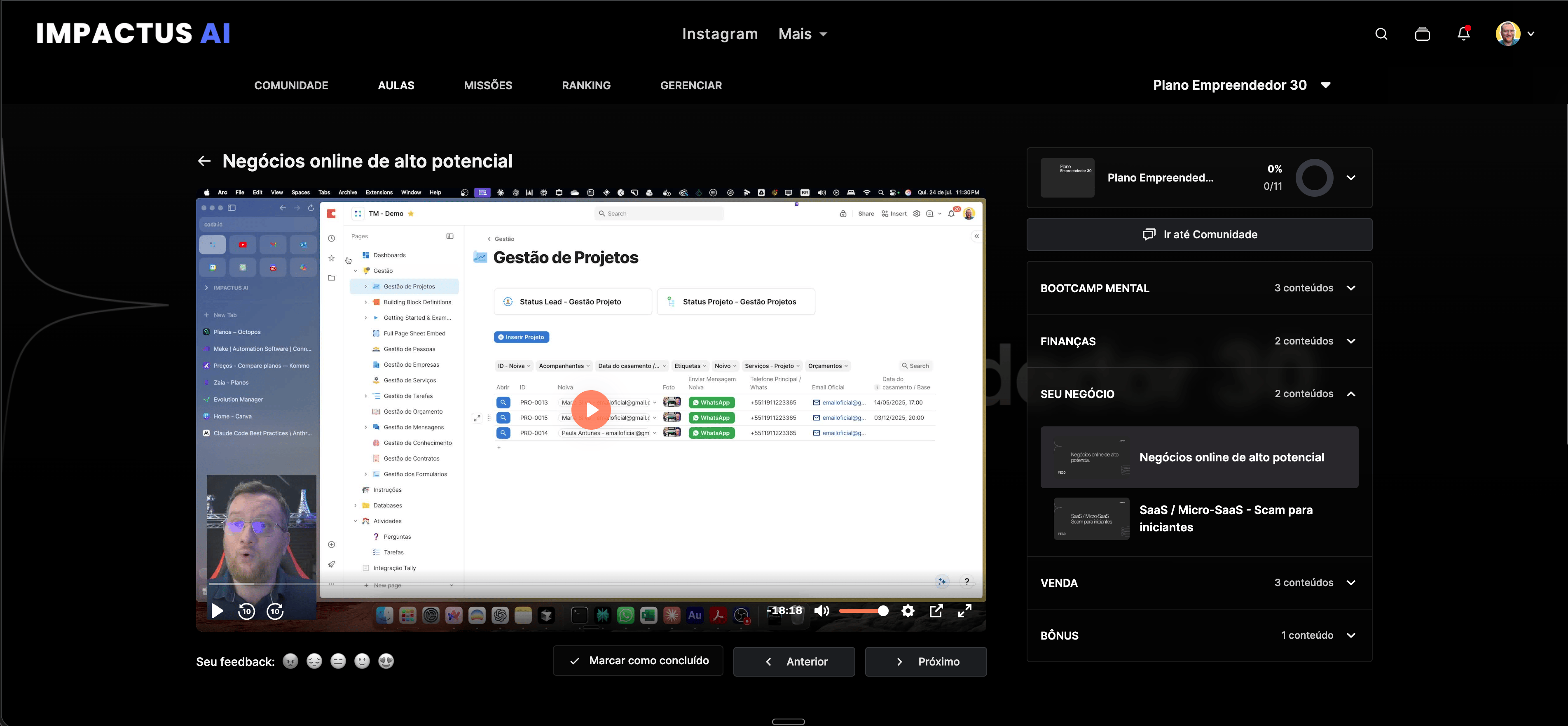 Aula sobre negócios online de alto potencial com interface de gestão de projetos